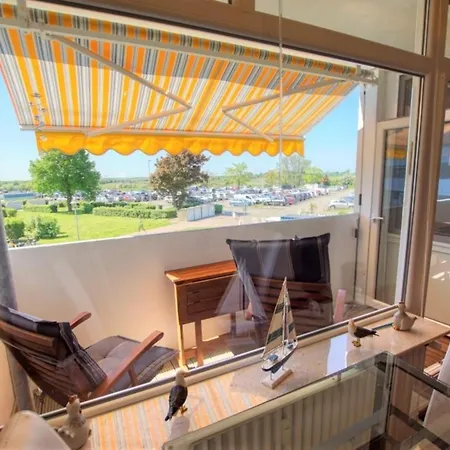 - Haus D, App 0d0105 *